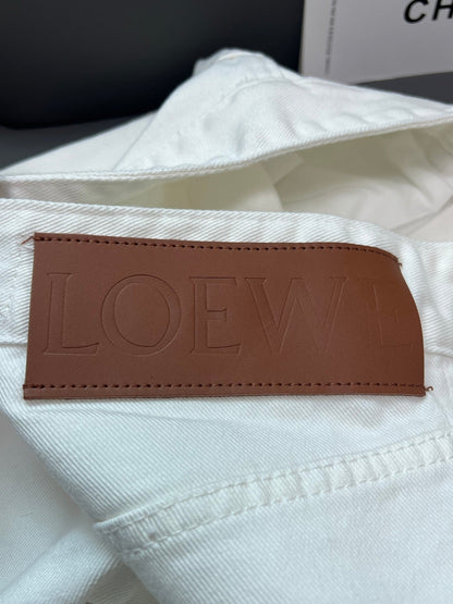 Loew White Anagram White Jean