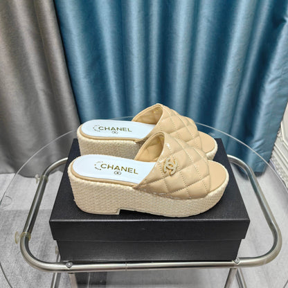 CC 25 Platform Sandal 10cm Patent Calfskin