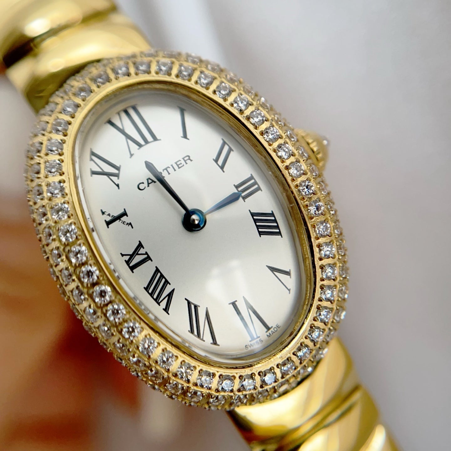 Baignoire Gold White Dial Diamond Bezel