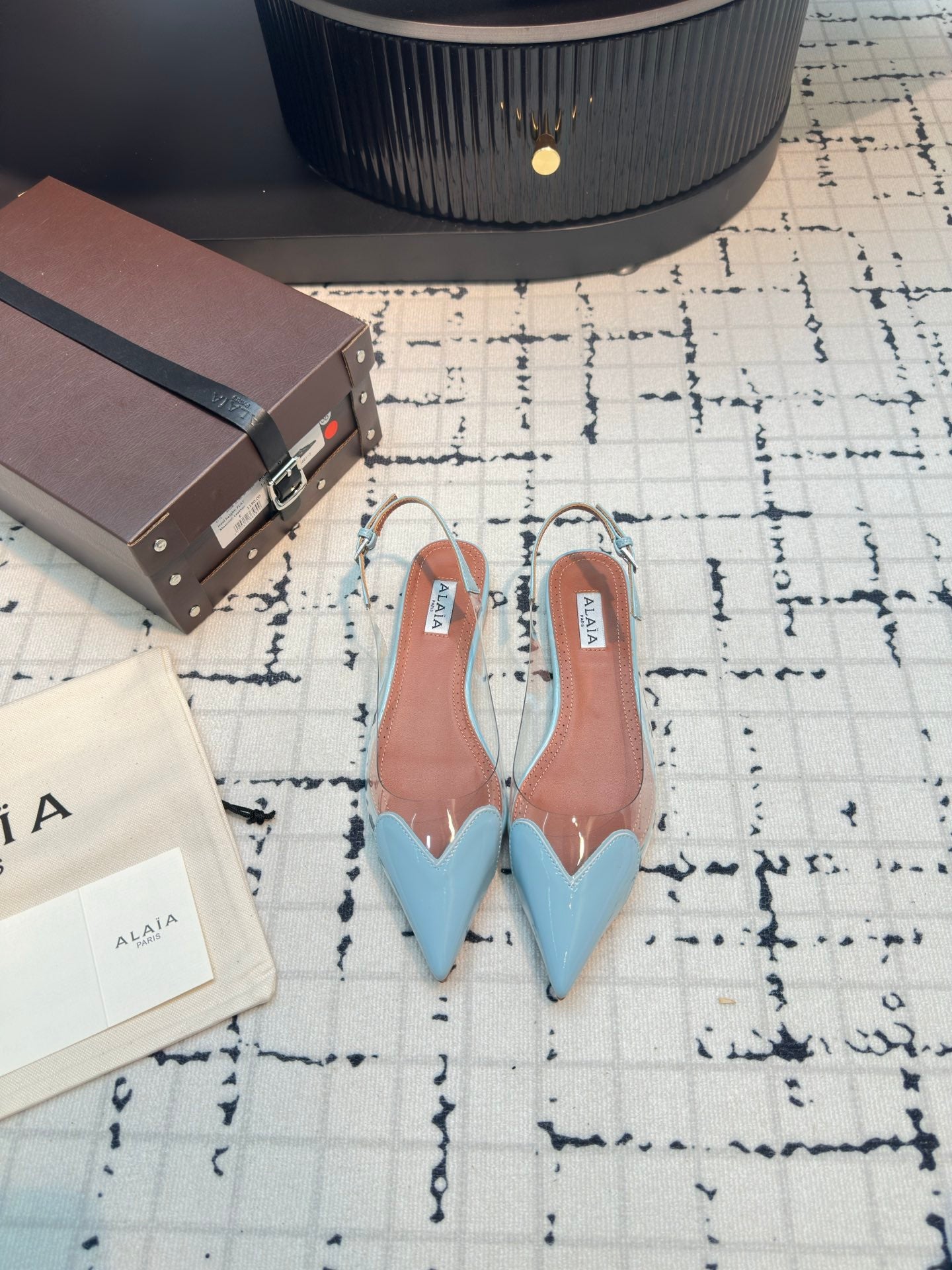Alaia Heart Flat Slingbacks Blue Sheepskin 800938