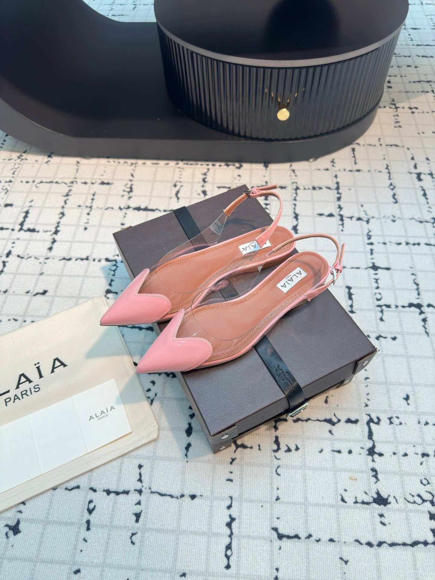 Alaia Heart Flat Slingbacks Pink Sheepskin 800940