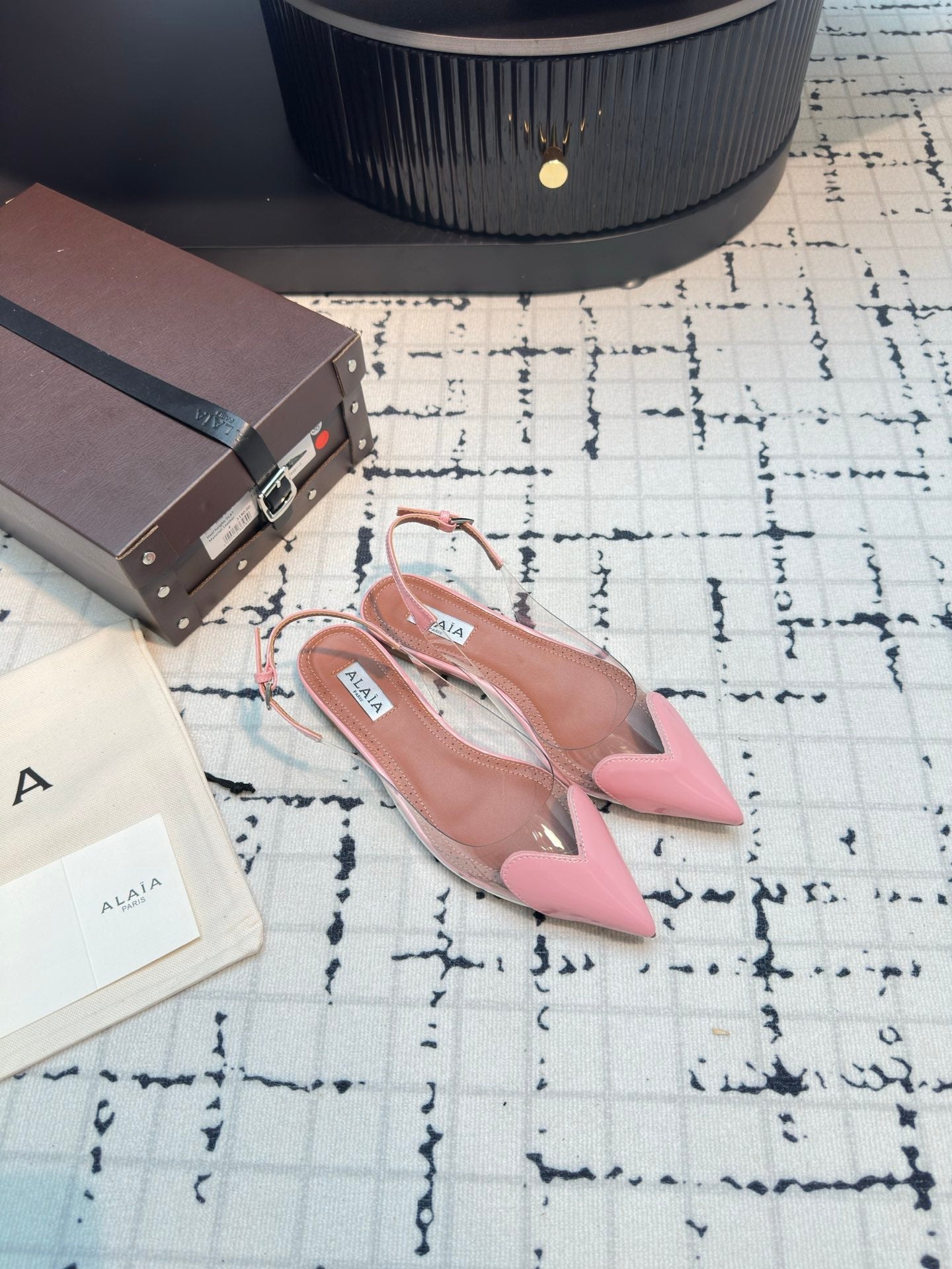 Alaia Heart Flat Slingbacks Pink Sheepskin 800940