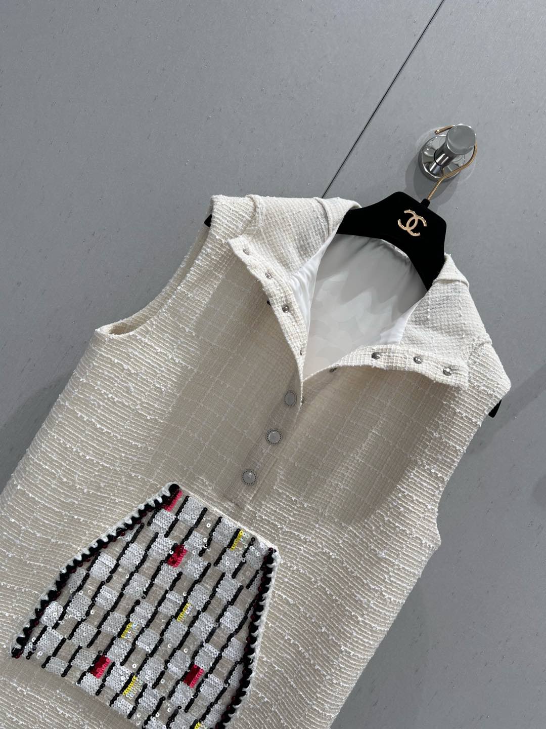 CC 25 Dress White Wool