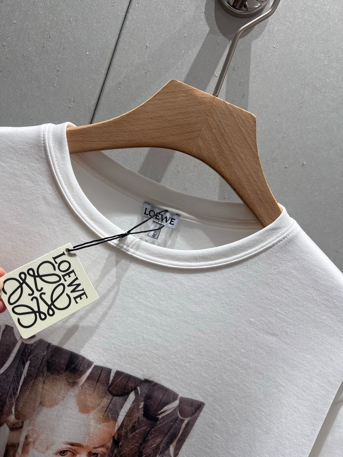 Loewe 25 Printed Round Neck Short Sleeve T-shirt White Cotton 215607