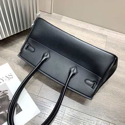 HM Shoulder Birkin 40cm Black Clemence Leather Silver Hardware