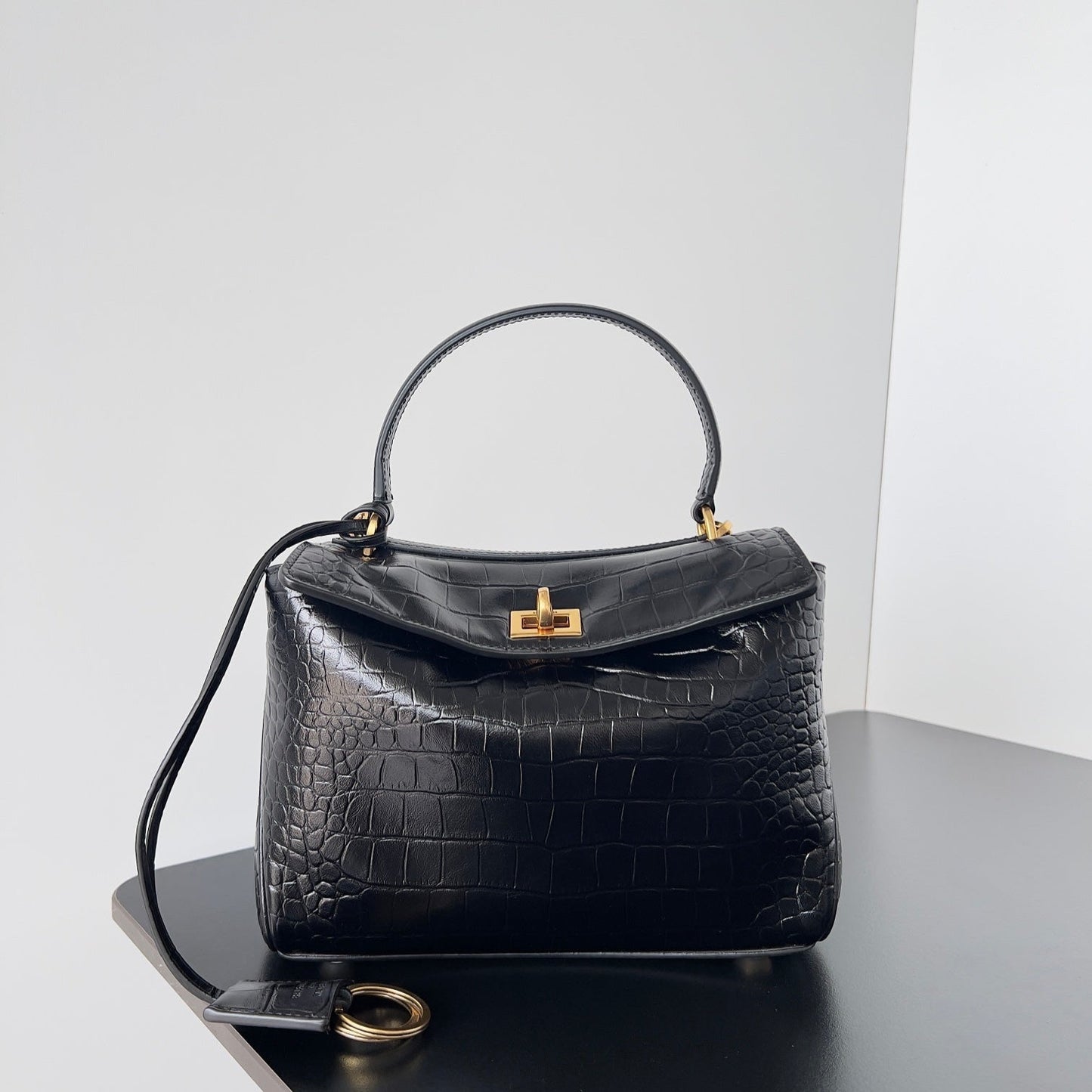 Balenciaga Rodeo 22 bag black crocodile skin