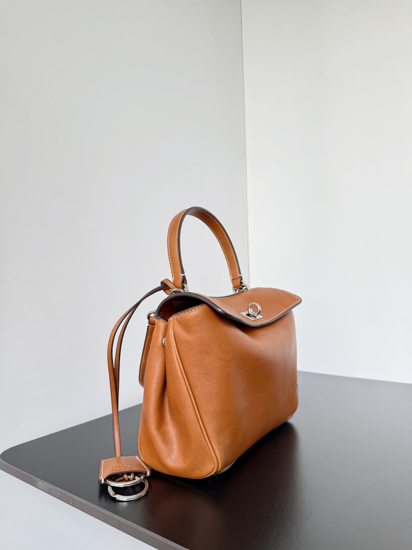 Balenciaga Rodeo 22 bag brown lambskin