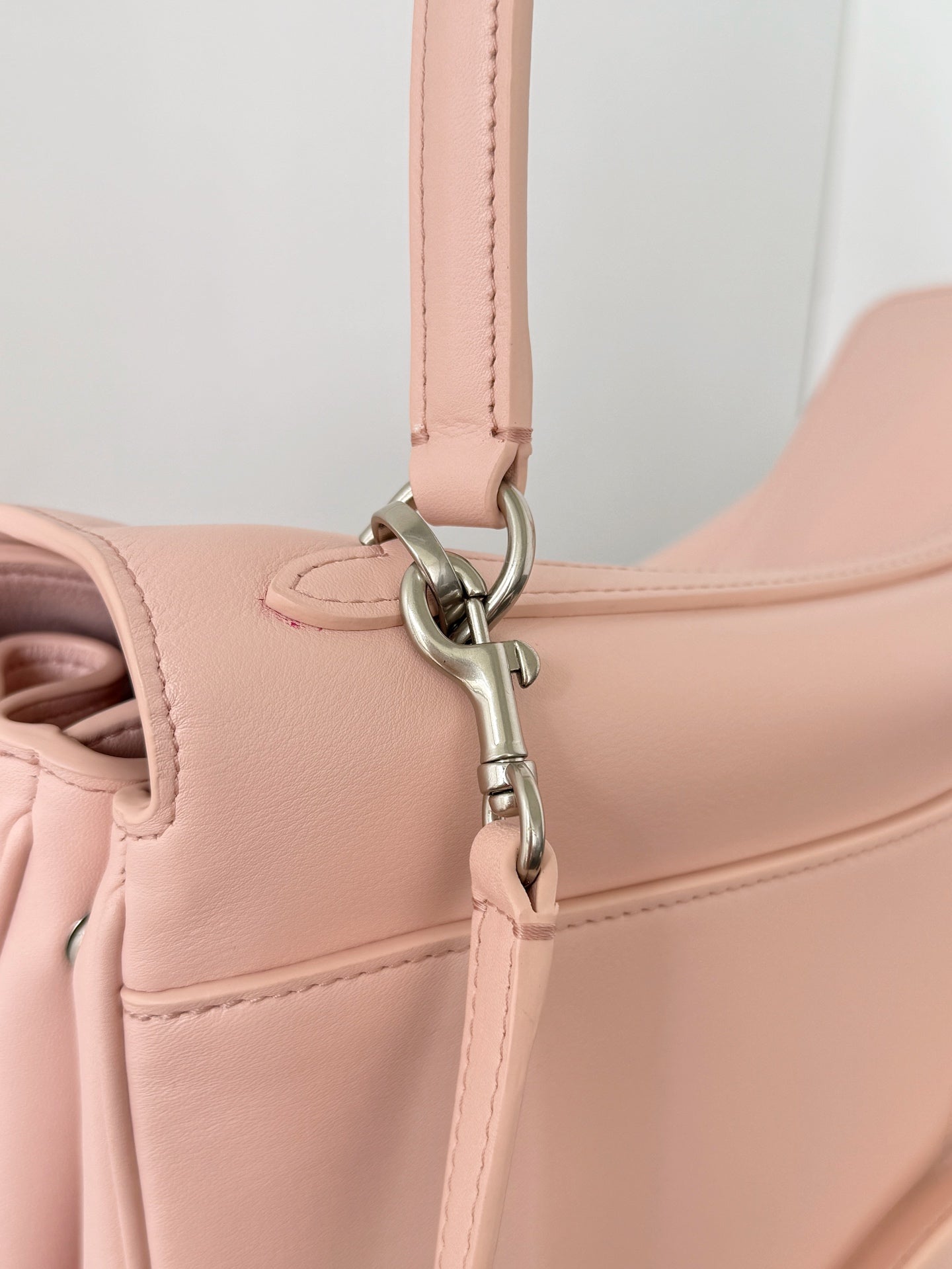 Balenciaga Rodeo 35 oversized bag pastel pink lambskin
