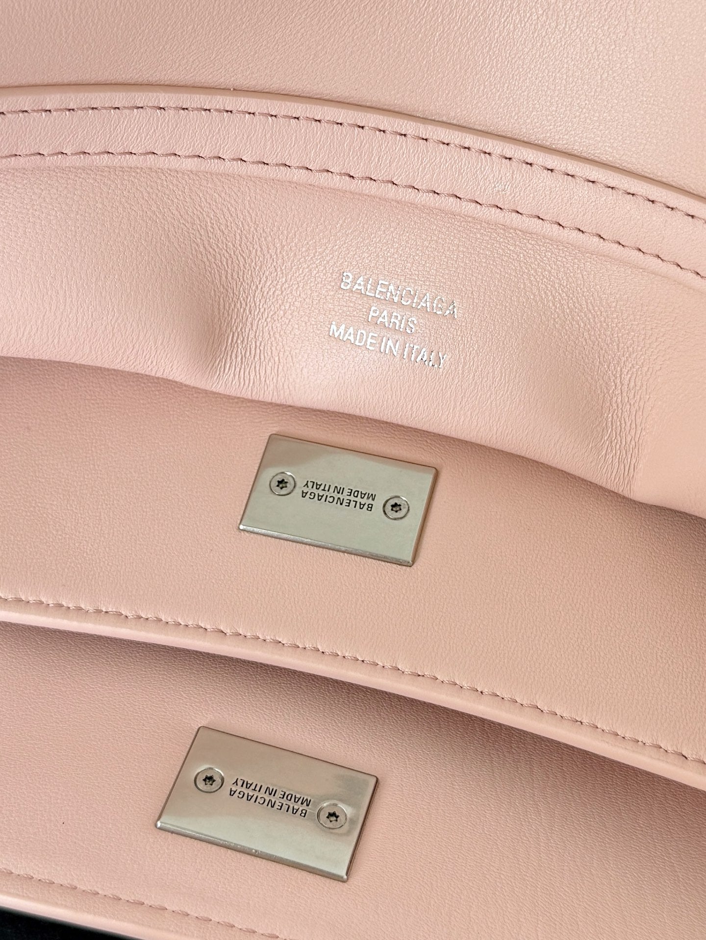 Balenciaga Rodeo 35 oversized bag pastel pink lambskin