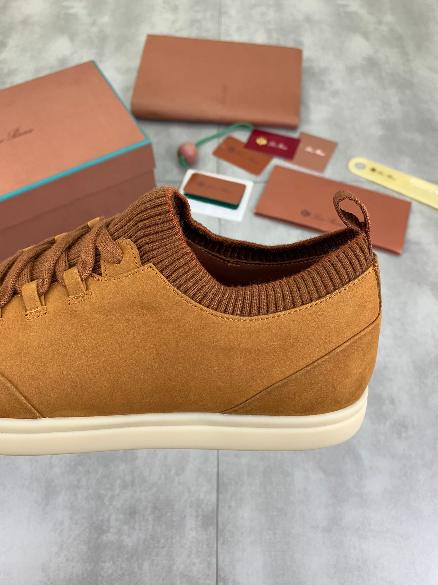 LP SOHO WALK TRAINERS IN MUSTARD SUEDE