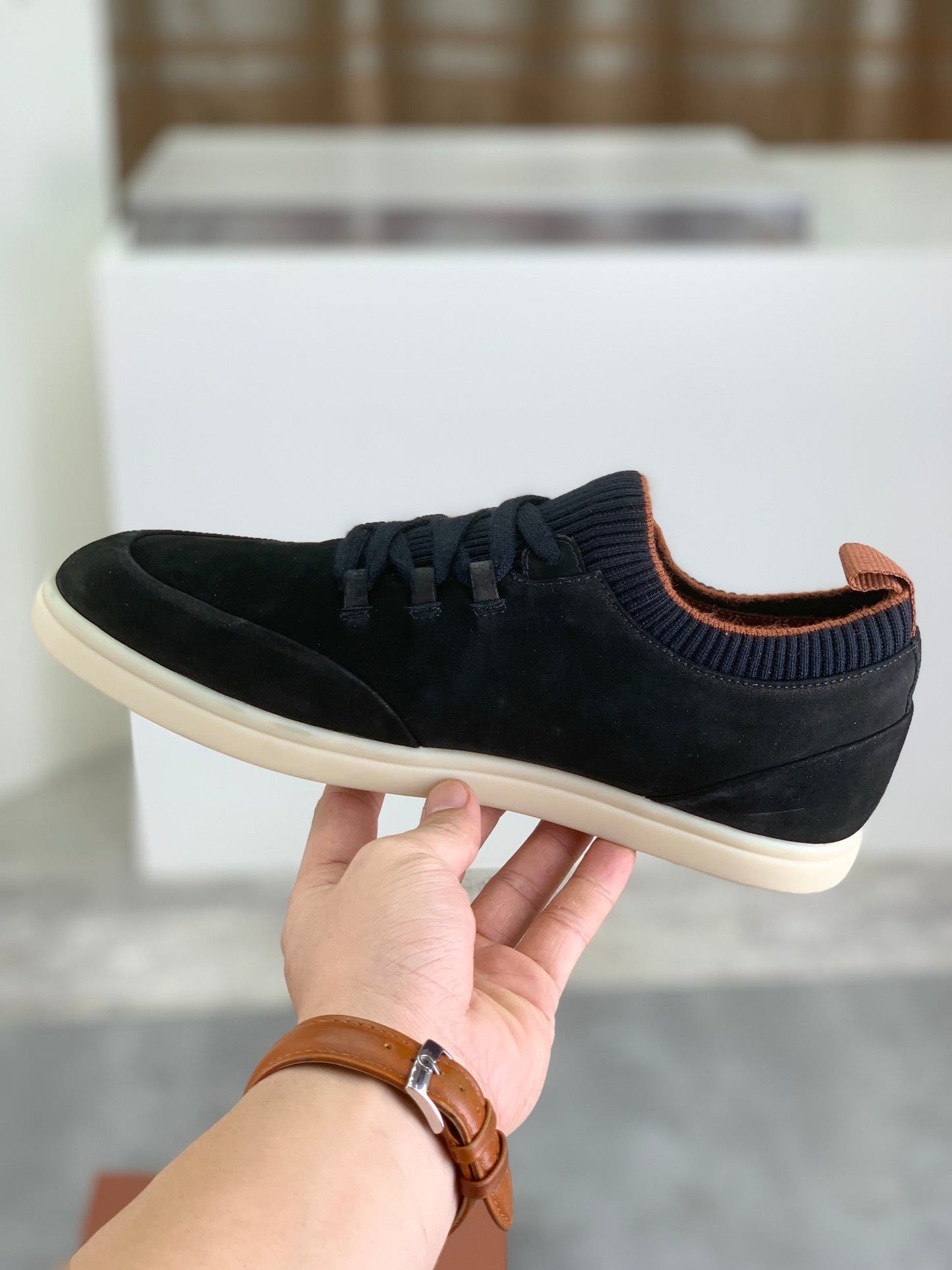 LP SOHO WALK TRAINERS IN BLACK SUEDE