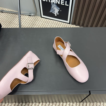 Alaila Criss Cross Ballet Flats In Light Pink Lambskin 996035