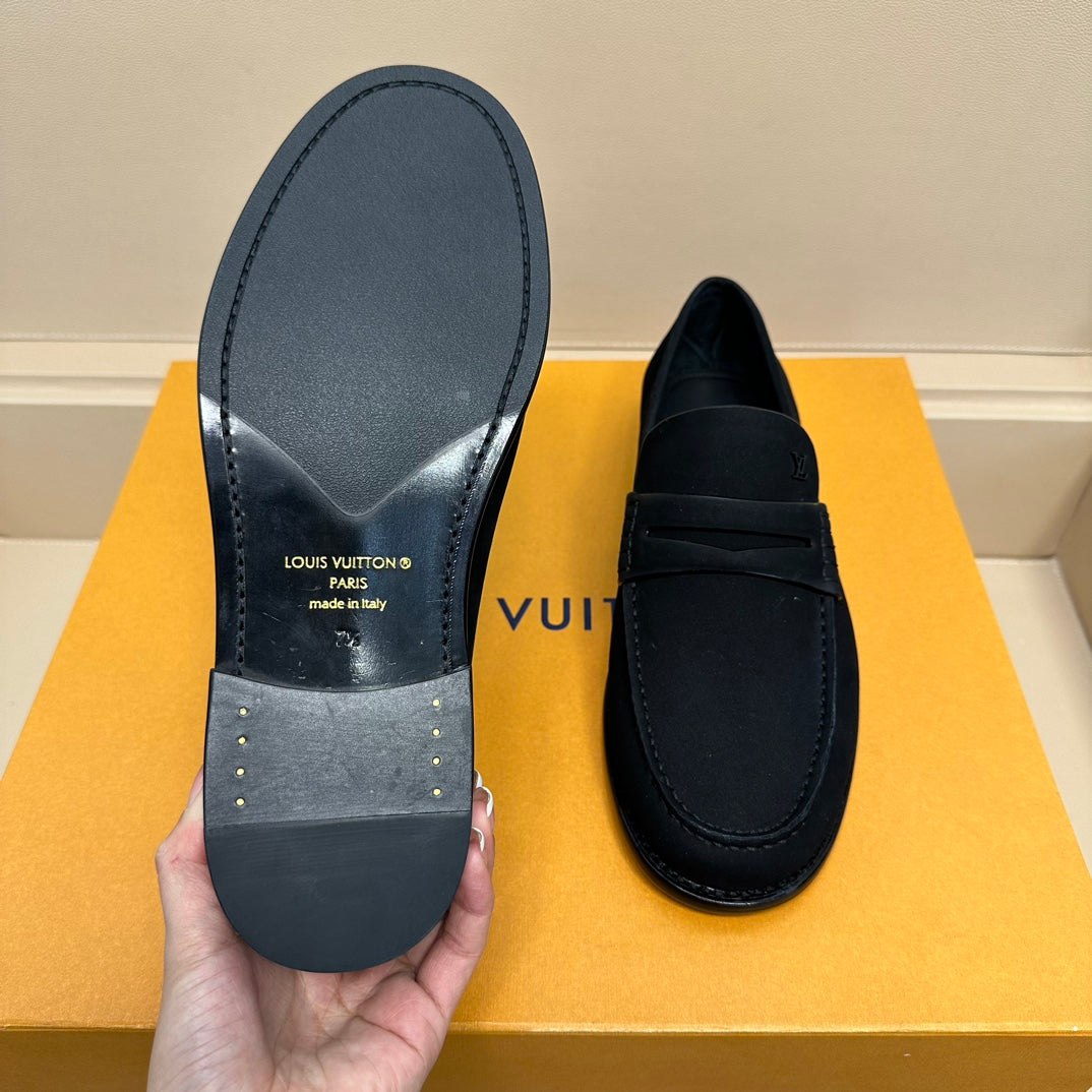 LV MAJOR LOAFERS IN BLACK SUEDE CALFSKIN