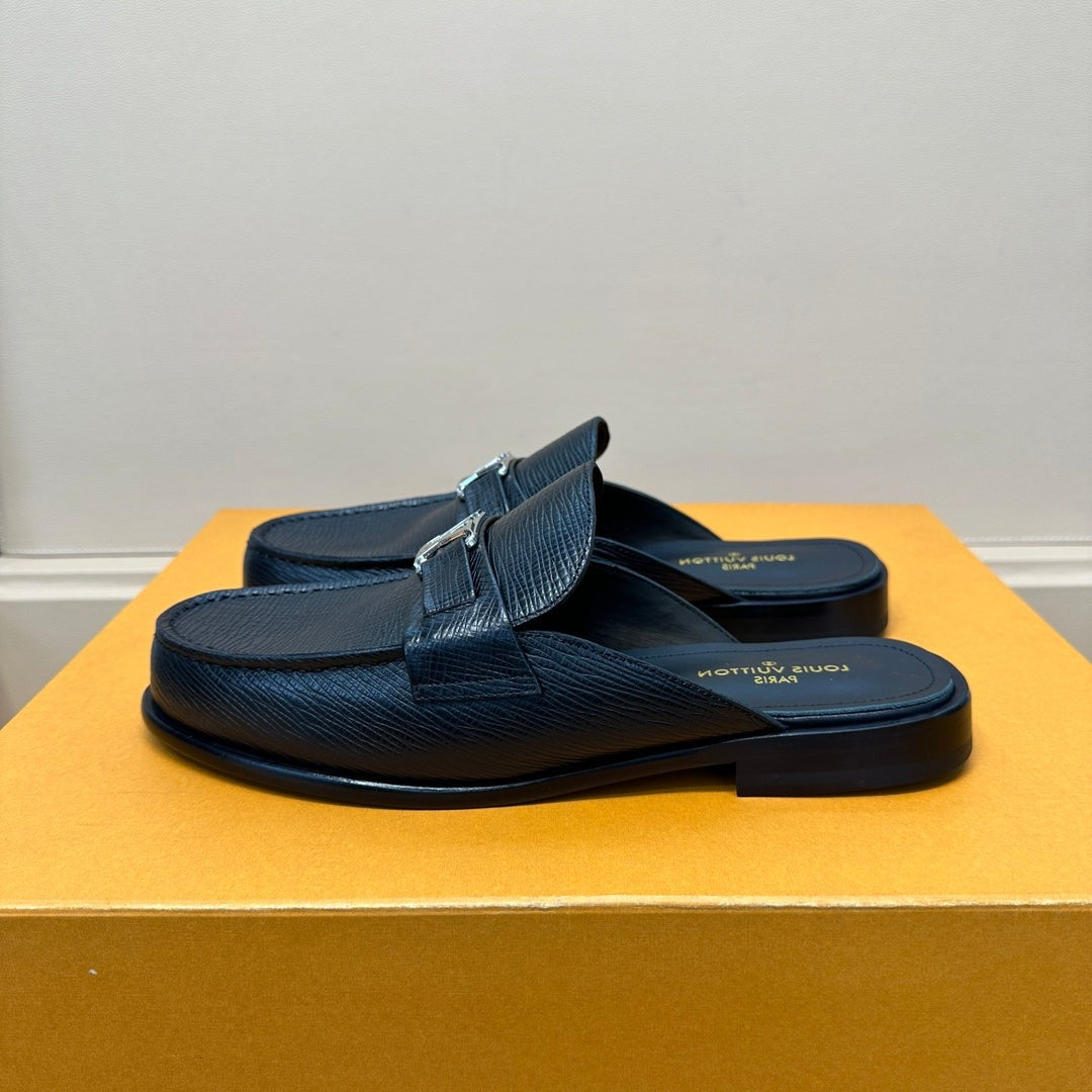 LV EASY MULE IN BLACK CALFSKIN