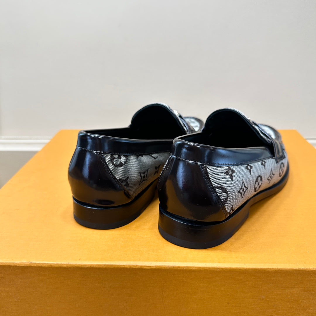 LV LOAFERS IN GREY MONOGRAM JACQUARD