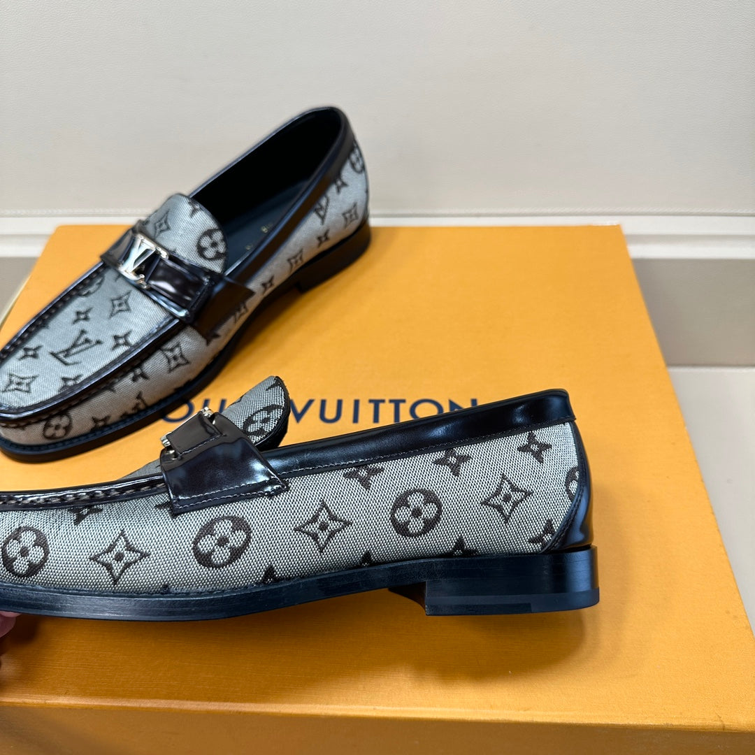 LV LOAFERS IN GREY MONOGRAM JACQUARD