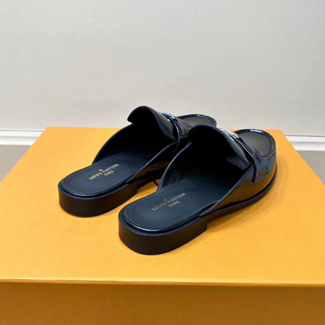 LV EASY MULE IN GLOSSY BLACK CALFSKIN
