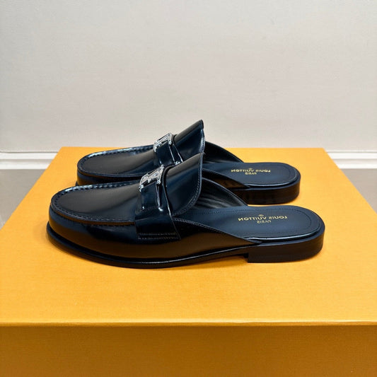 LV EASY MULE IN GLOSSY BLACK CALFSKIN