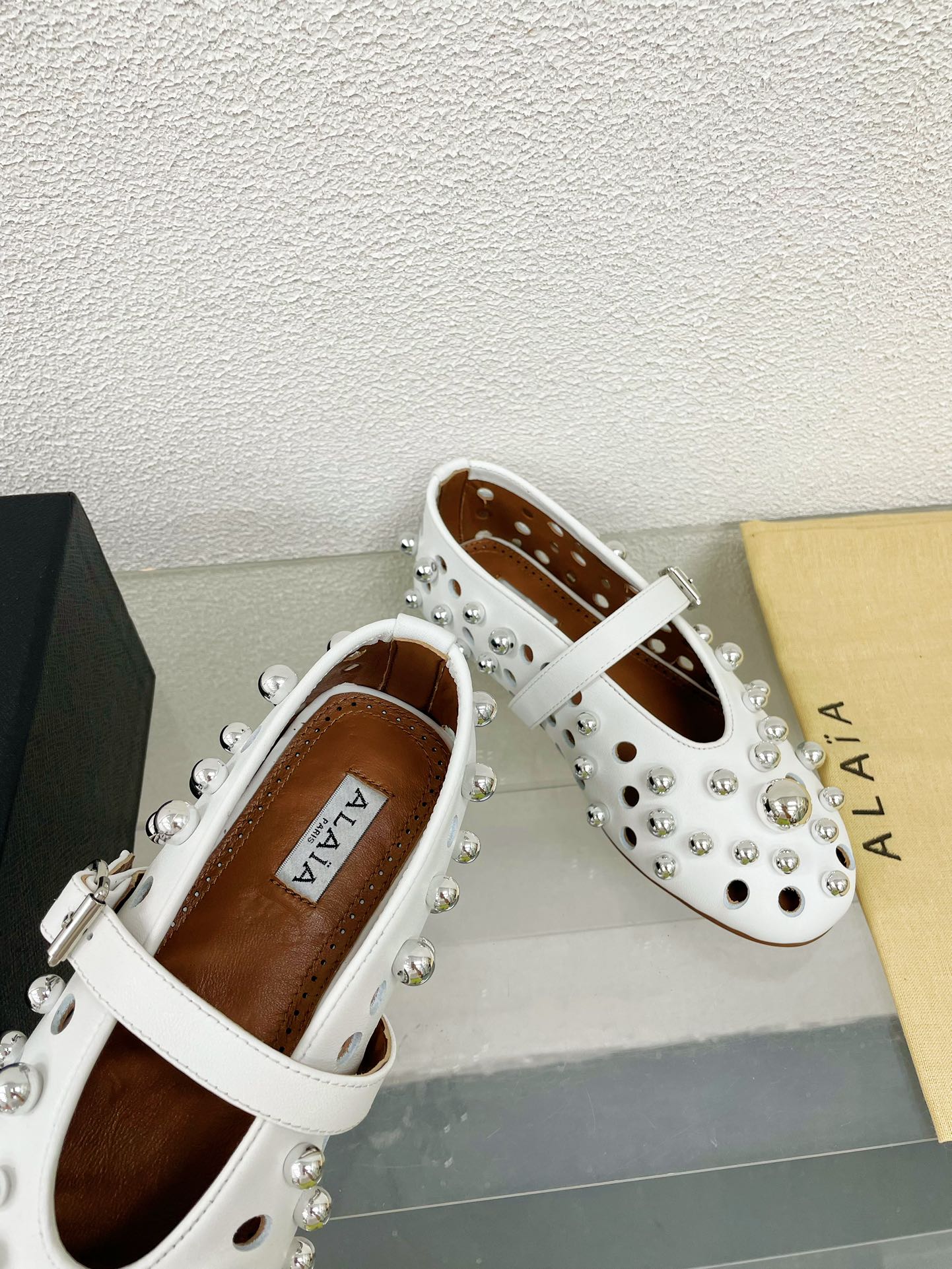 Alaila Ballet Flats In White Lambskin Beaded  897248