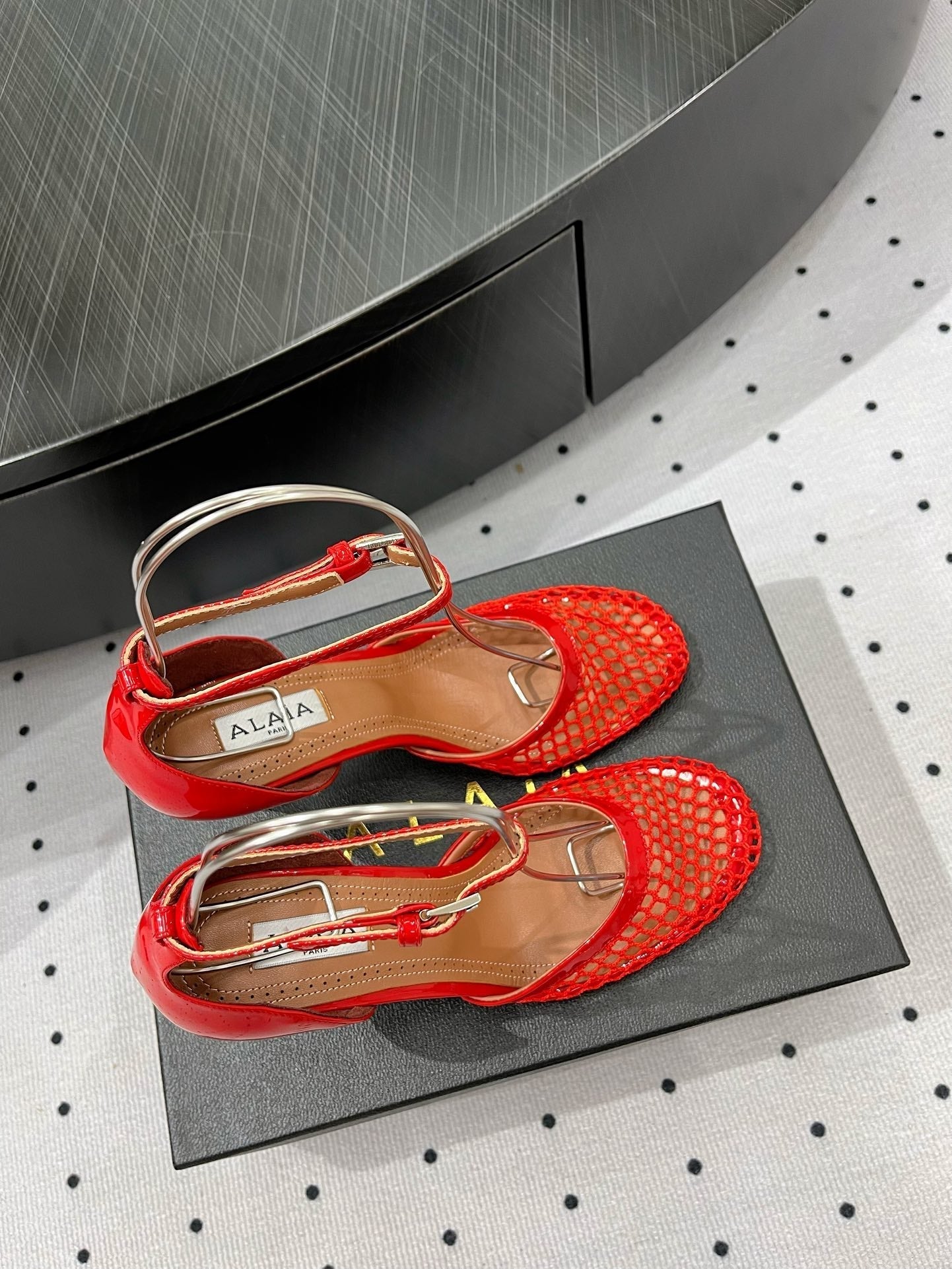 Alaila High Fishnet Pumps 90mm In Red Mesh Fabric  954854