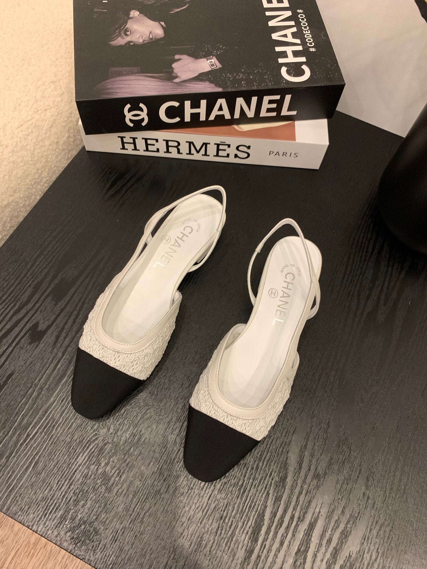 CC 25 Slingback Flat White Fabric Grosgrain