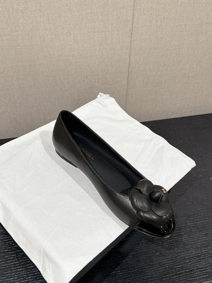 ballet flat flower black calfskin patent calfskin
