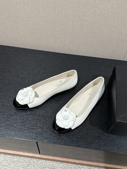 ballet flat flower white calfskin black patent calfskin