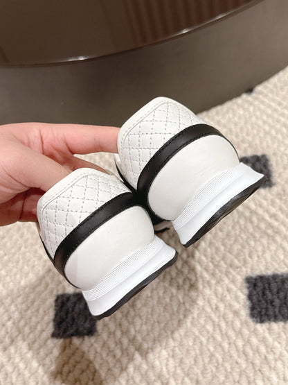 CC 25 Panda Sneakers White Black Calfskin 309073