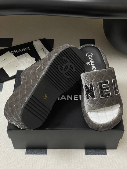 CC 25 Platform Slippers Grey Velvet Sheepskin 334239