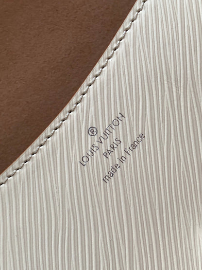 LV Buci Bag 24.5cm White Epi Leather 241088