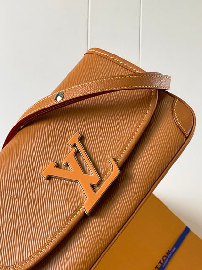 LV Buci Bag 24.5cm Brown Epi Leather 241086