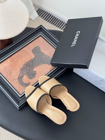 CC 25 Mules Beige Sheepskin Leather 305261