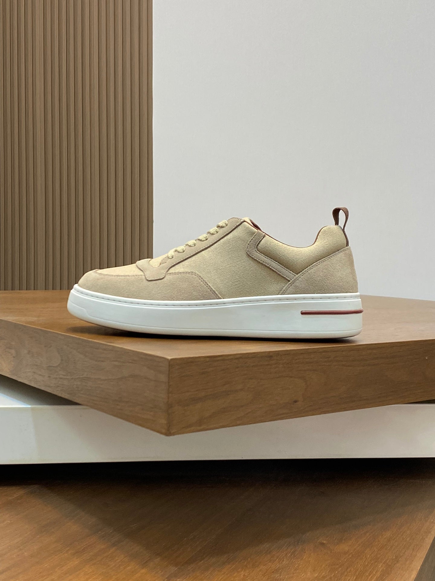 LP NEWPORT WALK SNEAKERS TORTILLA SUEDE