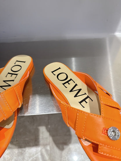 Loewe 25 Toy Panta Toe Thong Orange Sheepskin 317258