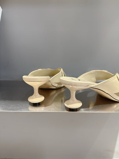 Loewe 25 Toy Panta Toe Thong 5cm Beige Sheepskin