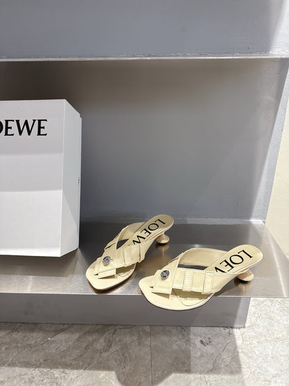 Loewe 25 Toy Panta Toe Thong 5cm Beige Sheepskin
