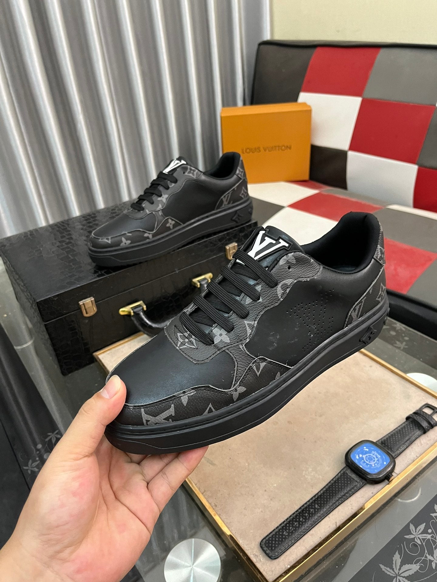 LV CLASSIC TRAINER SHOES IN BLACK CALFKSIN AND SUEDE