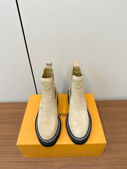 LV Beaubourg Ankle Boot Beige Suede