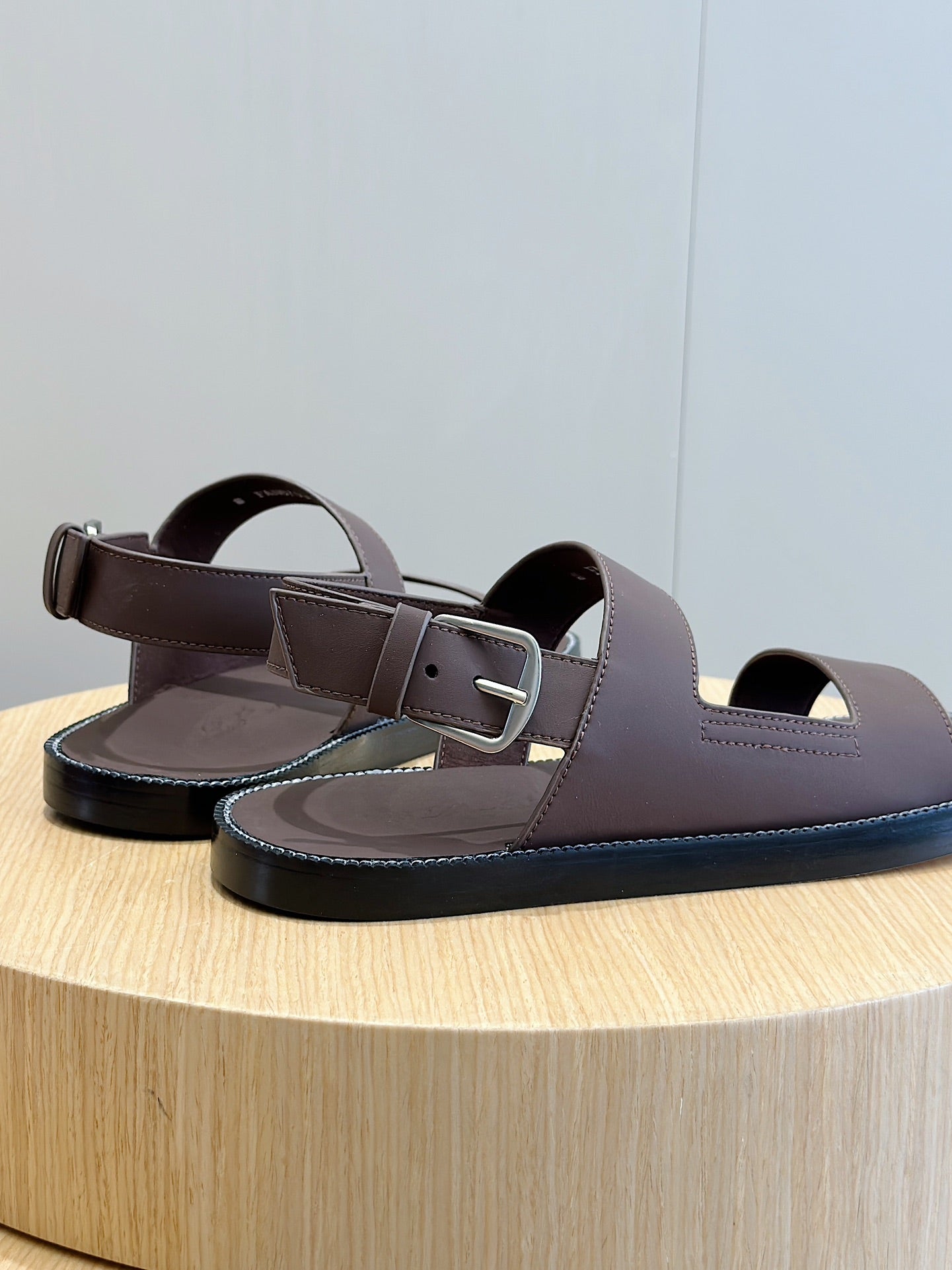 LP NAMA SANDAL CHOCOLATE CALFSKIN