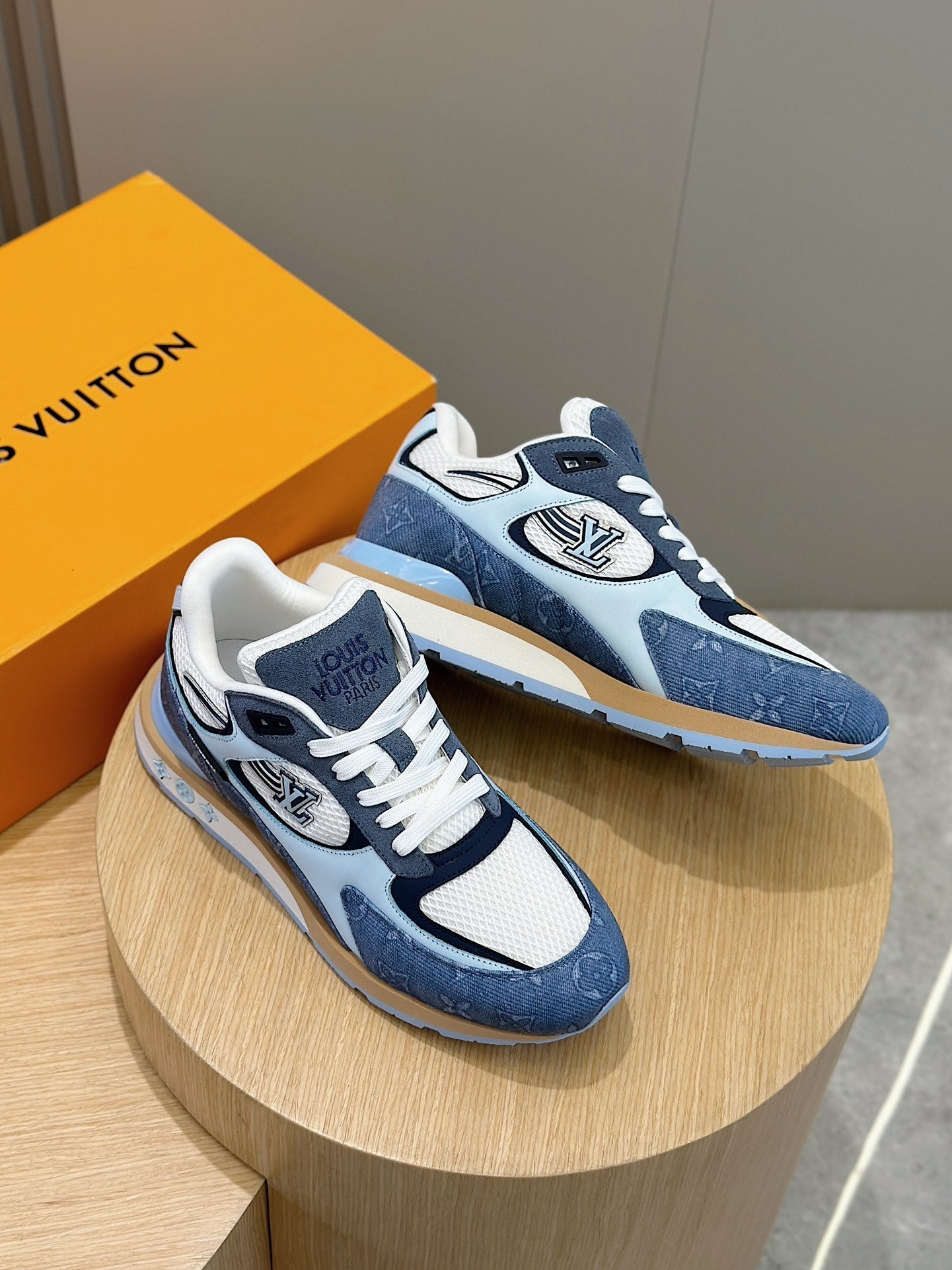 LV RUN AWAY SNEAKERS IN CERULEAN BLUE MESH FABRIC AND SUEDE