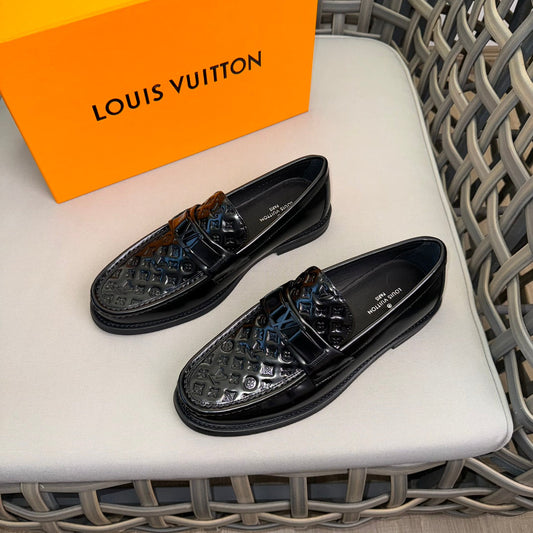 LV MAJOR LOAFERS IN BLACK EMBOSSED CALFSKIN