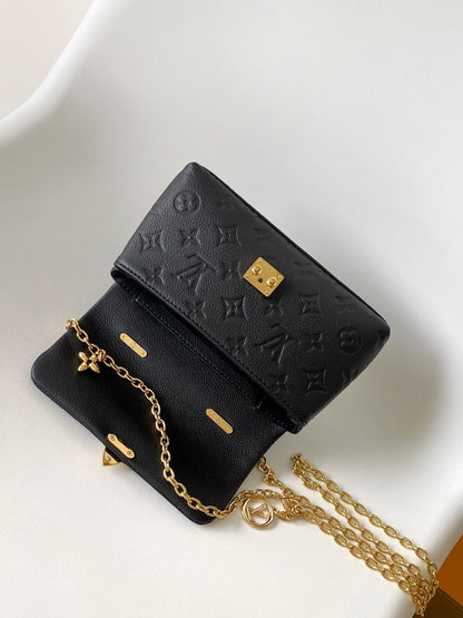 LV Nano Madeleine bag 21cm Black Cowhide 252075