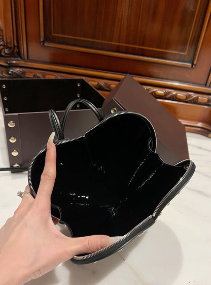 Le Coeur 21cm Black Diamonds Calfskin Shouder 243044