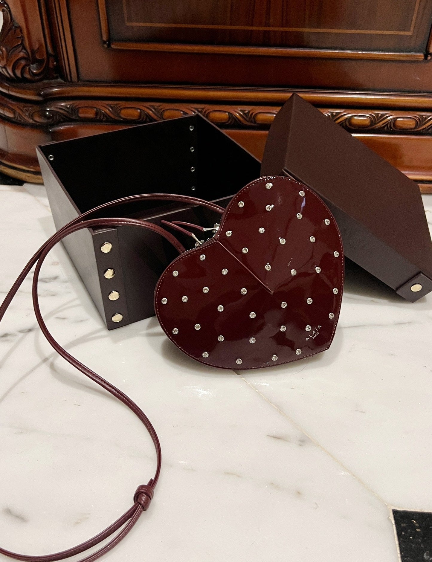 Le Coeur 21cm Burgundy Diamonds Calfskin Shouder 243042