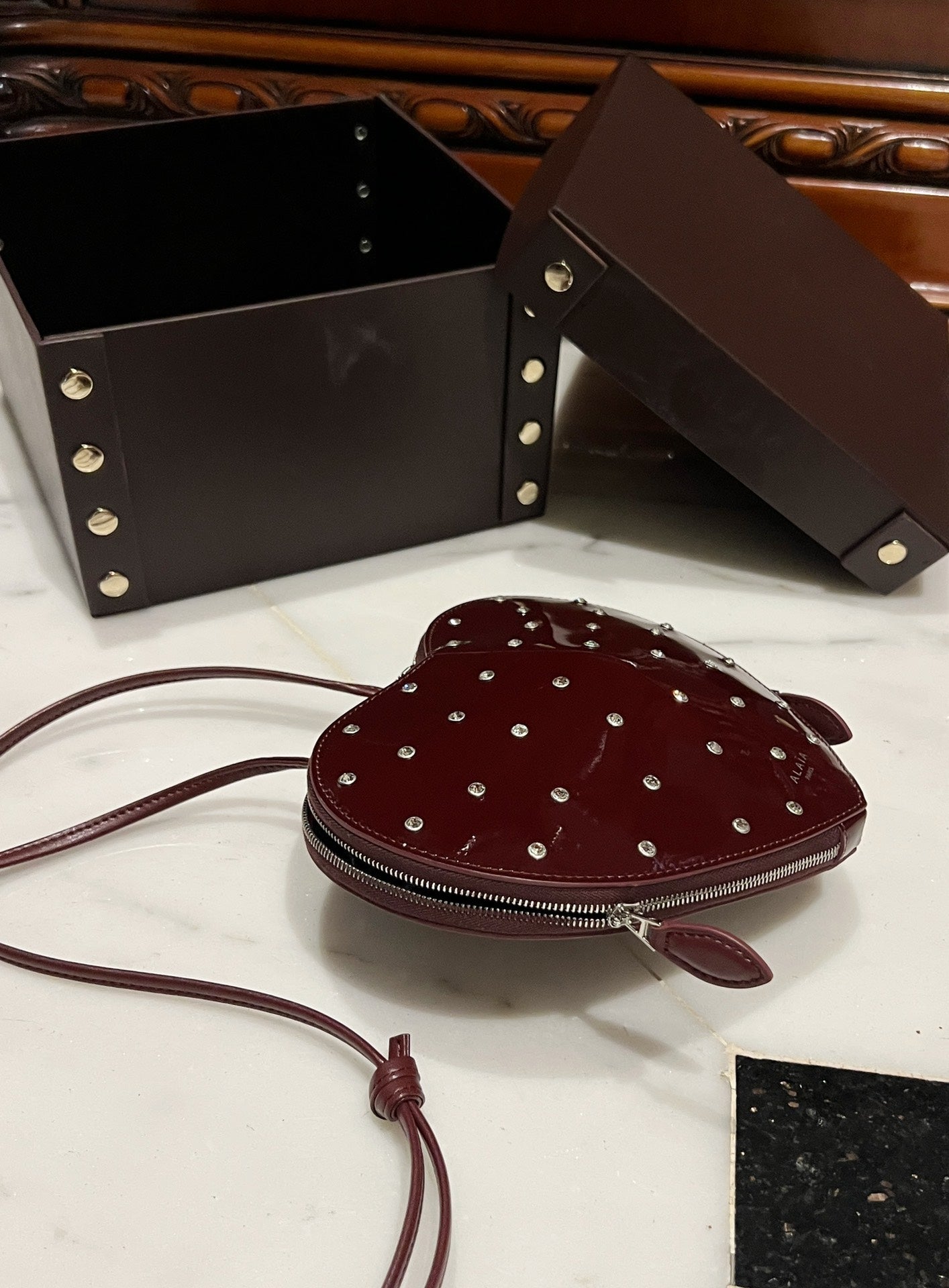 Le Coeur 21cm Burgundy Diamonds Calfskin Shouder 243042
