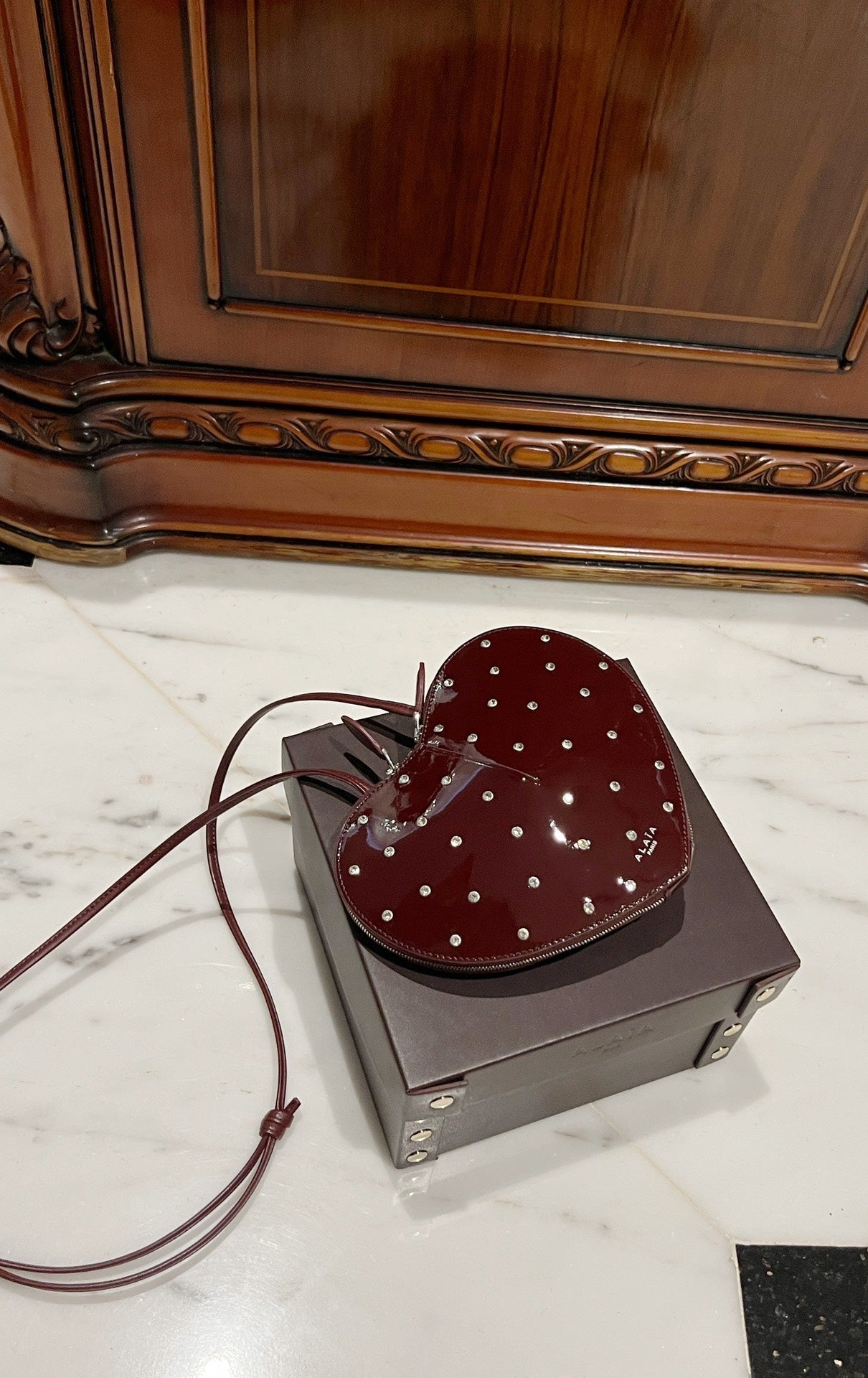 Le Coeur 21cm Burgundy Diamonds Calfskin Shouder 243042