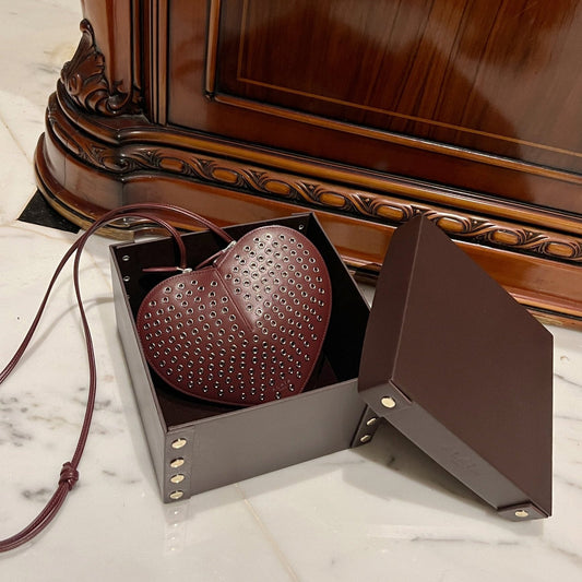 Le Coeur 21cm Burgundy Metal Rivet Calfskin Shouder 243047