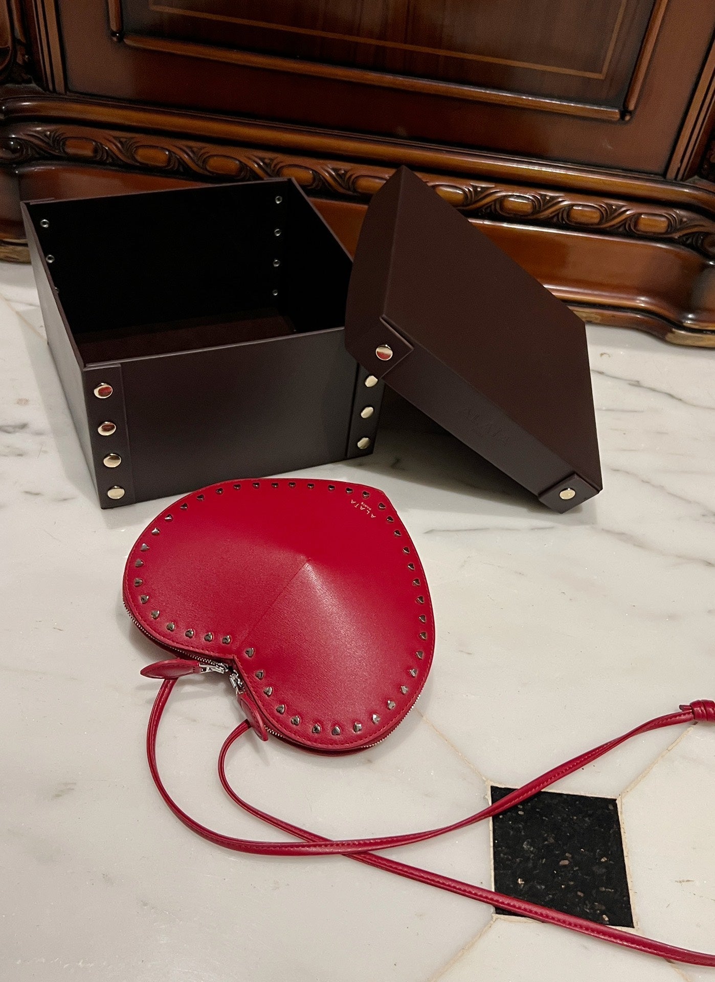 Le Coeur 21cm Red Heart Calfskin Shouder 243046