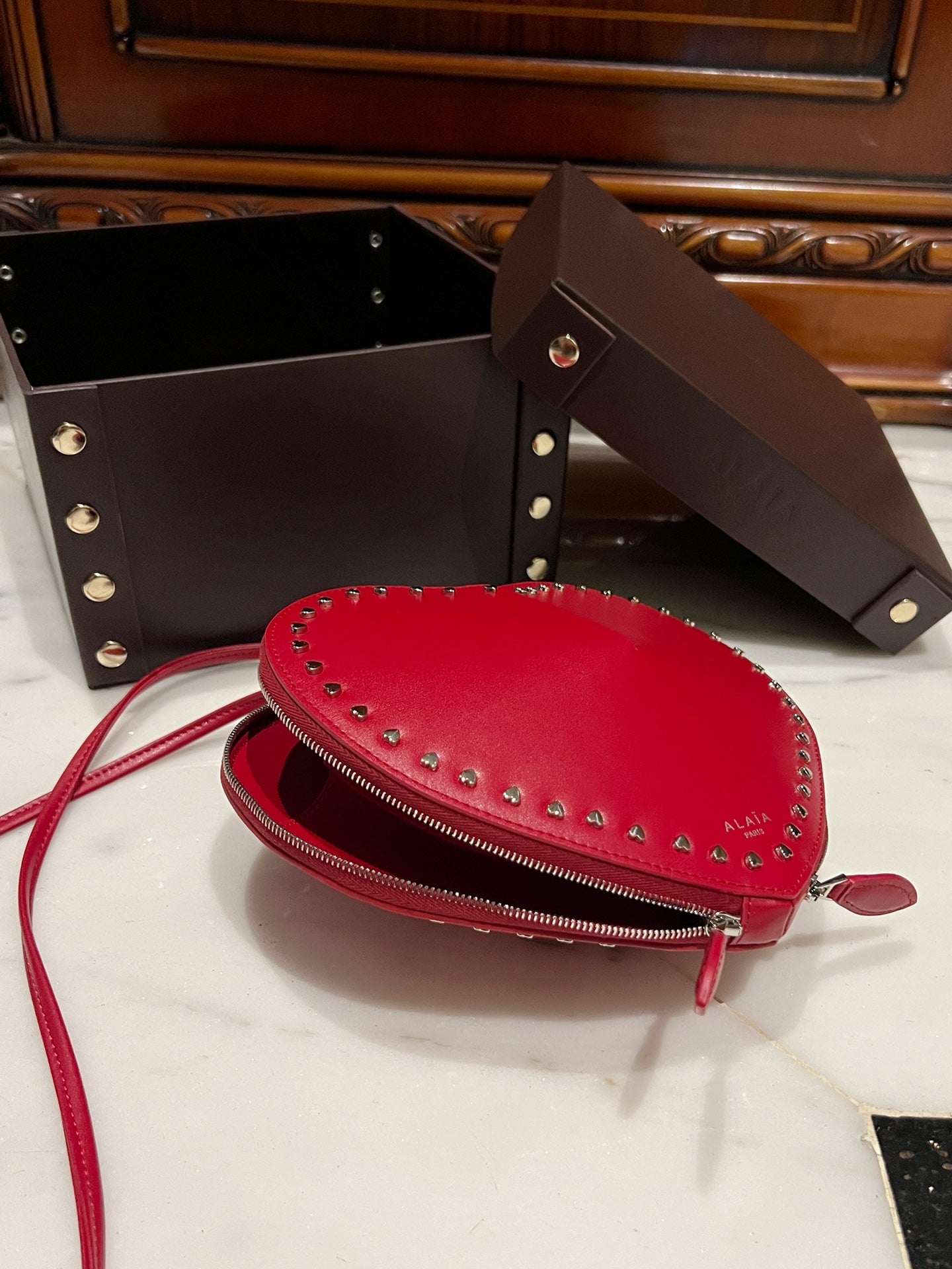 Le Coeur 21cm Red Heart Calfskin Shouder 243046