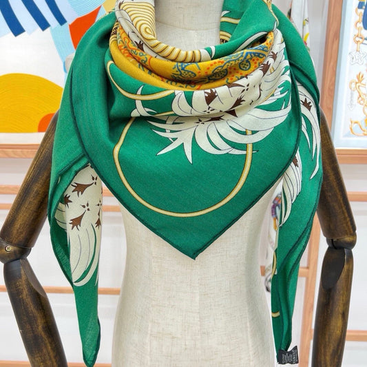 Legende Brodee Scarf 140 CM In Green Colorful Cashmere And Silk 276518